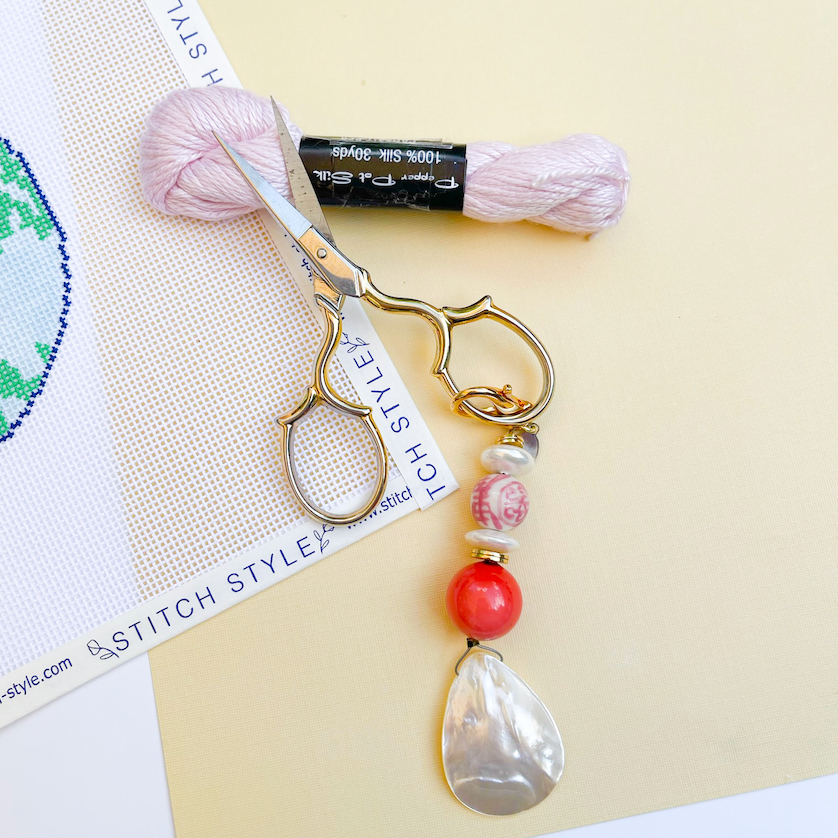 MOLLYBEADS Scissor Fob- Mother of Pearl Peach