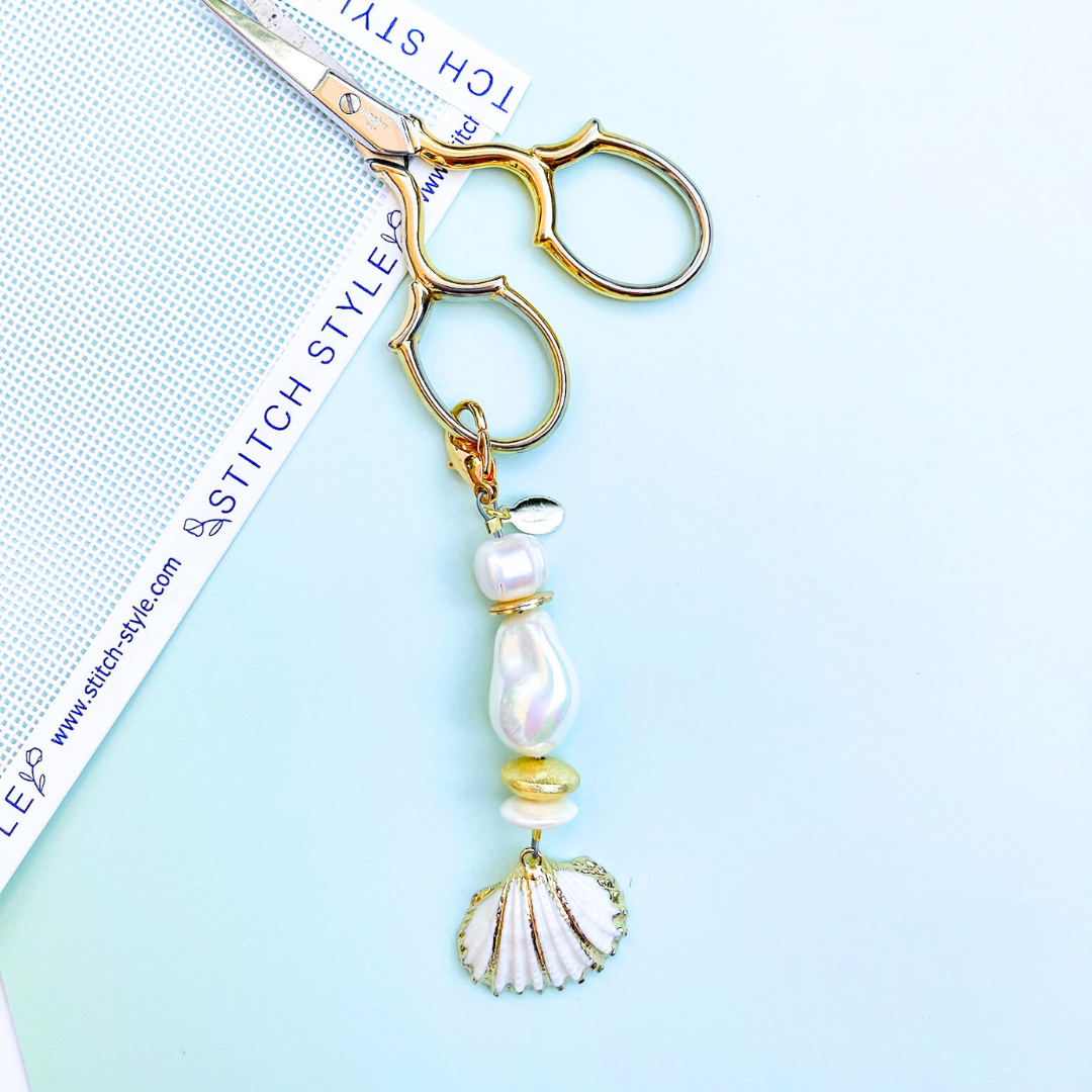 MOLLYBEADS Scissor Fob- Pearl & Shell